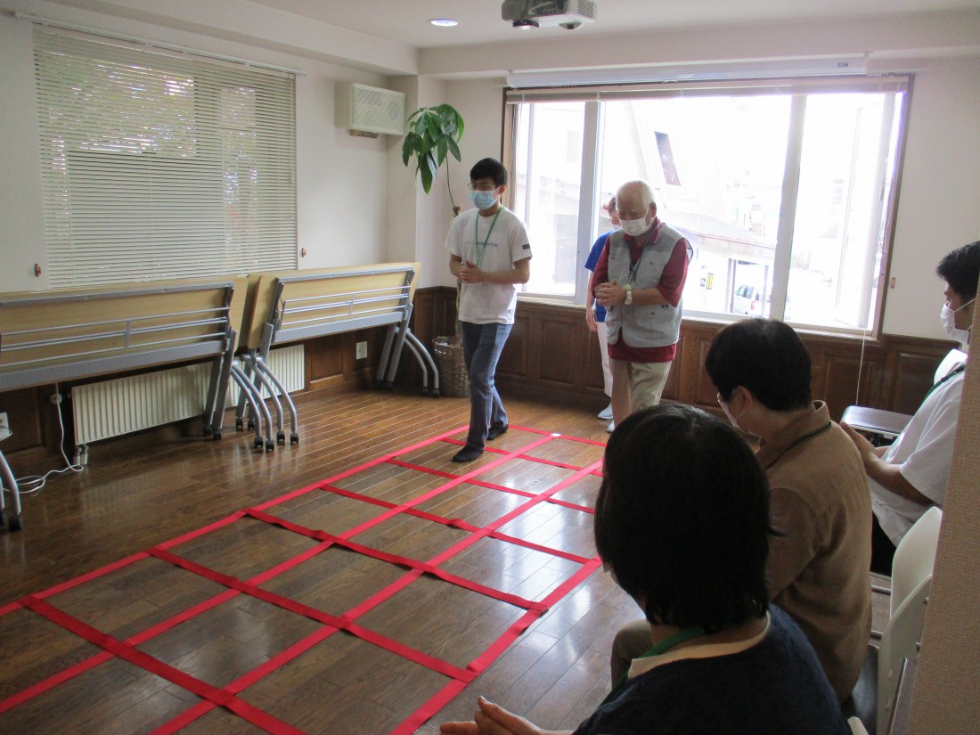 ふまねっと体操の様子