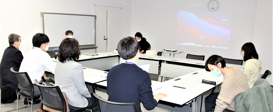 市立大学の学生とコラボ「ＬＩＮＥスタンプ作成」！